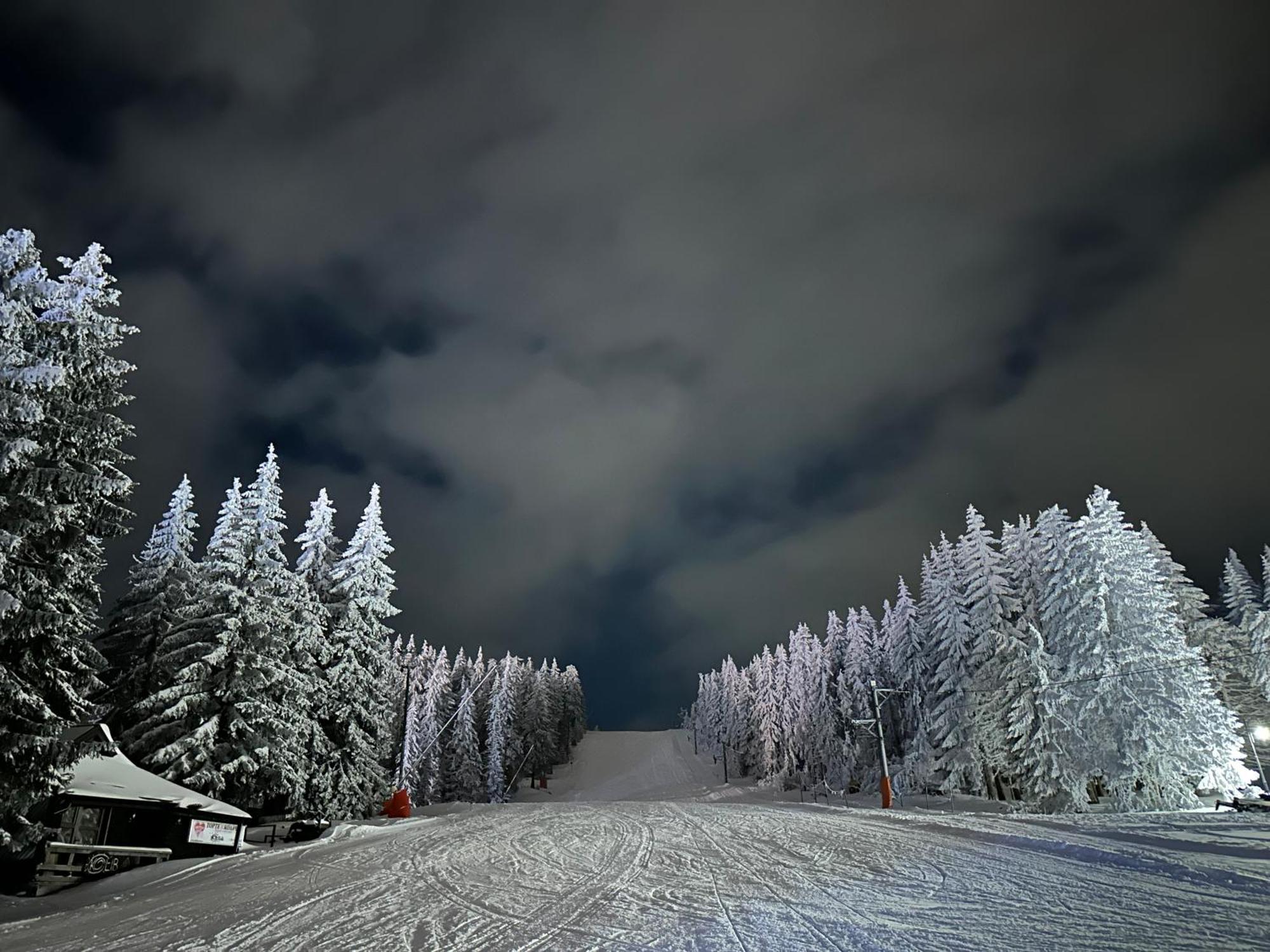 Vila Jezero Lägenhet Kopaonik Exteriör bild